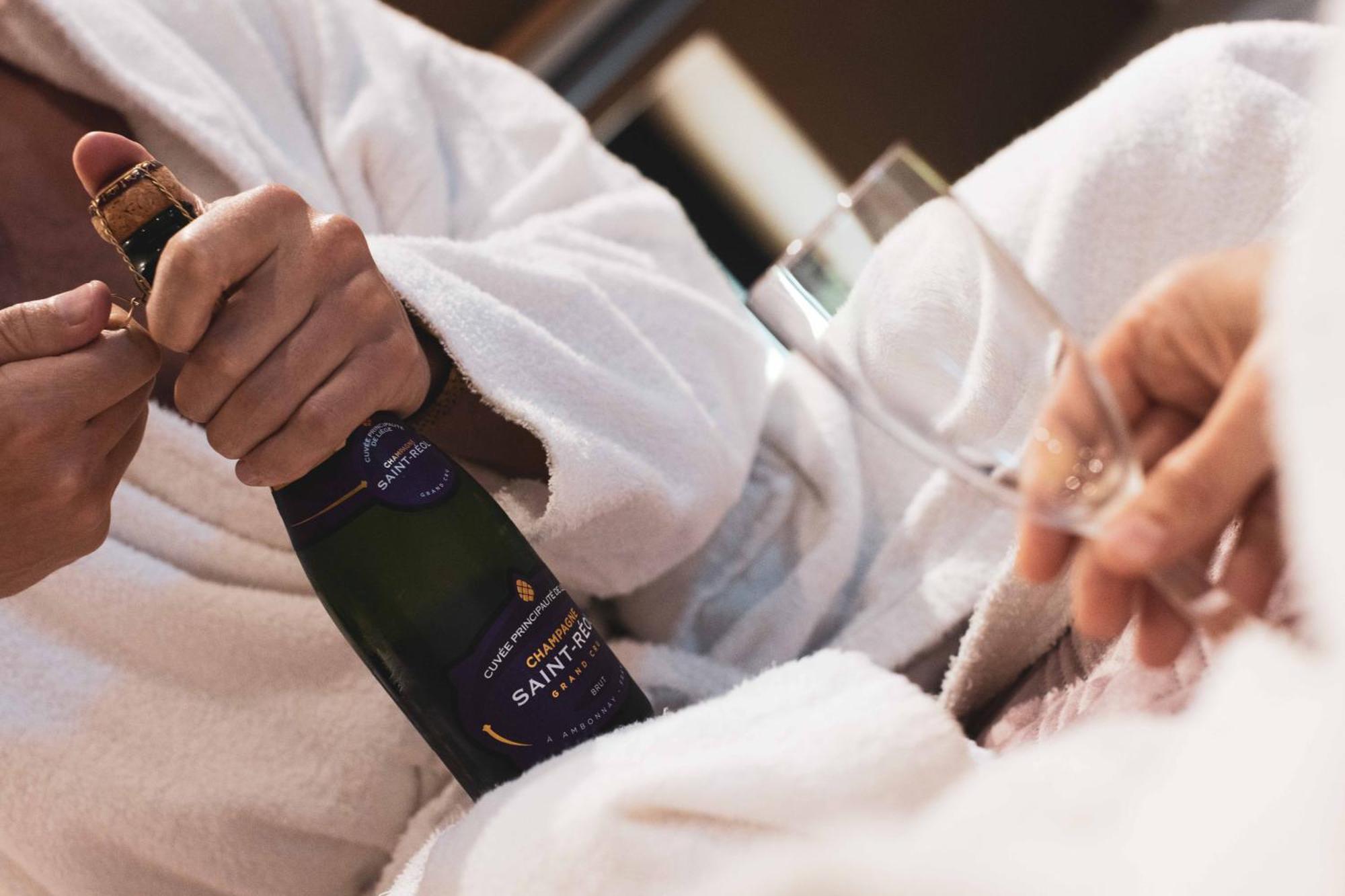 Paddock Lodge - Suites Wellness & Chambres D'Hotes Stoumont Buitenkant foto